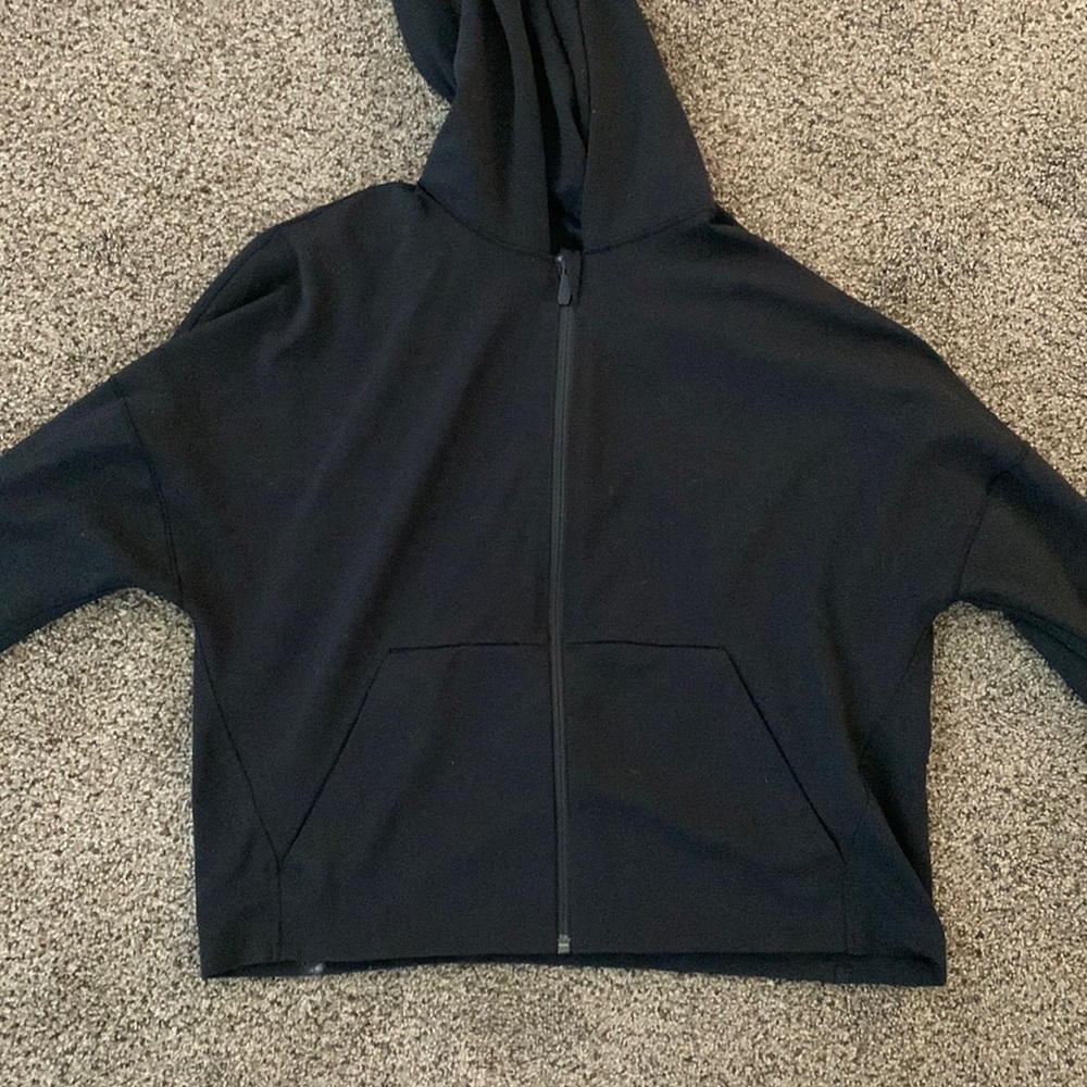 Cropped 3/4 Sleeve Hoodie